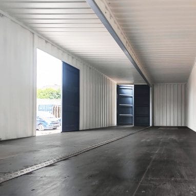 Durable Workshop Container with Open Layout 3