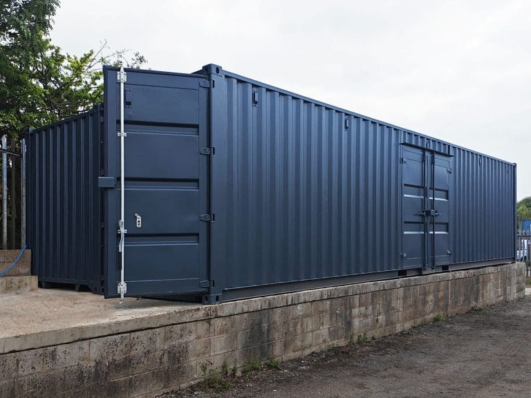 Durable Workshop Container with Open Layout 5