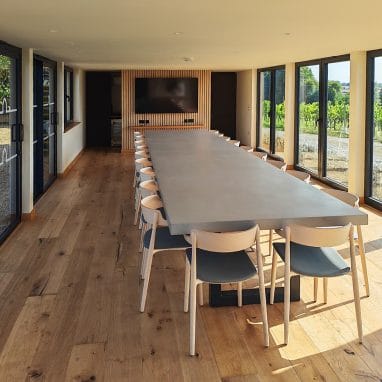 Shipping Container Wine Tasting Room - interiors 1